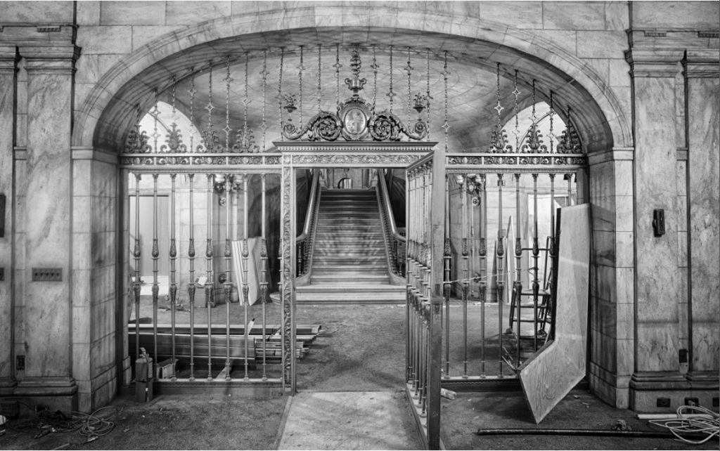 Private dining space "The Vault": Before